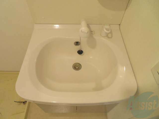 洗面設備　洗面台はこちらです。朝の身支度をここですませましょう。