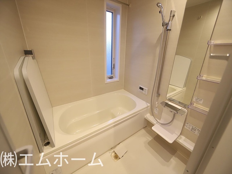 バス・シャワールーム　一坪風呂　追い焚き　浴室暖房乾燥機付