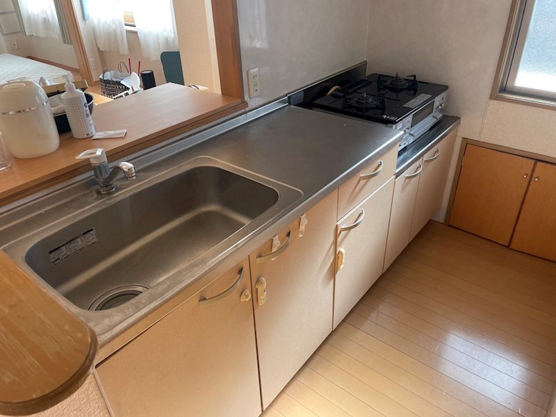 キッチン　コンパクトなキッチンで掃除もラクラク