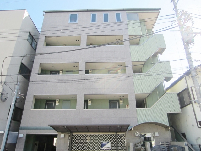 建物外観　タイル張りの綺麗な外観です。