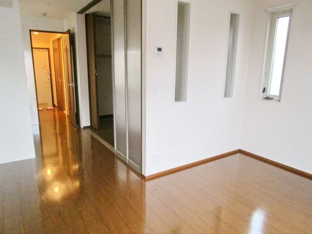 居室・リビング　反転タイプになります