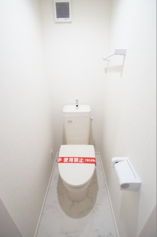 トイレ　「個室タイプのトイレ」