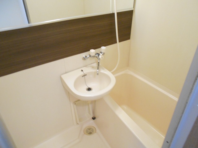 バス・シャワールーム　※写真は別部屋イメージです。