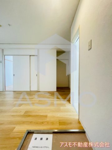 玄関　同マンション別部屋参考写真