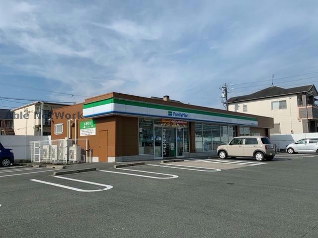 コンビニ　ファミリーマート豊橋曙町店（コンビニ）まで309m