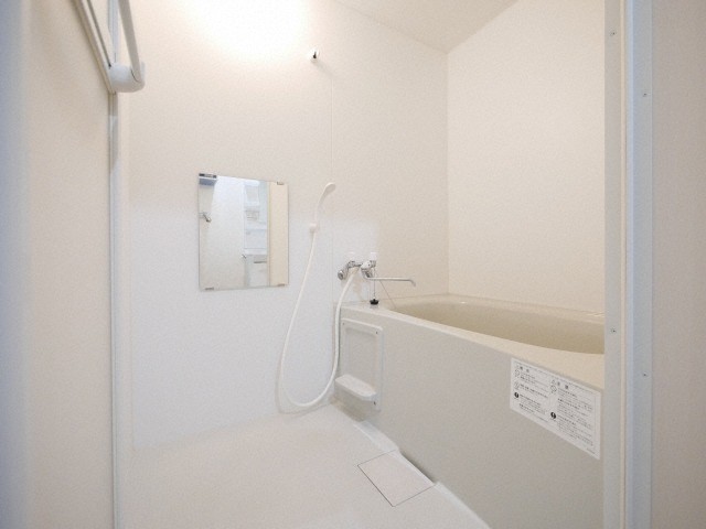 バス・シャワールーム　同タイプ内観です