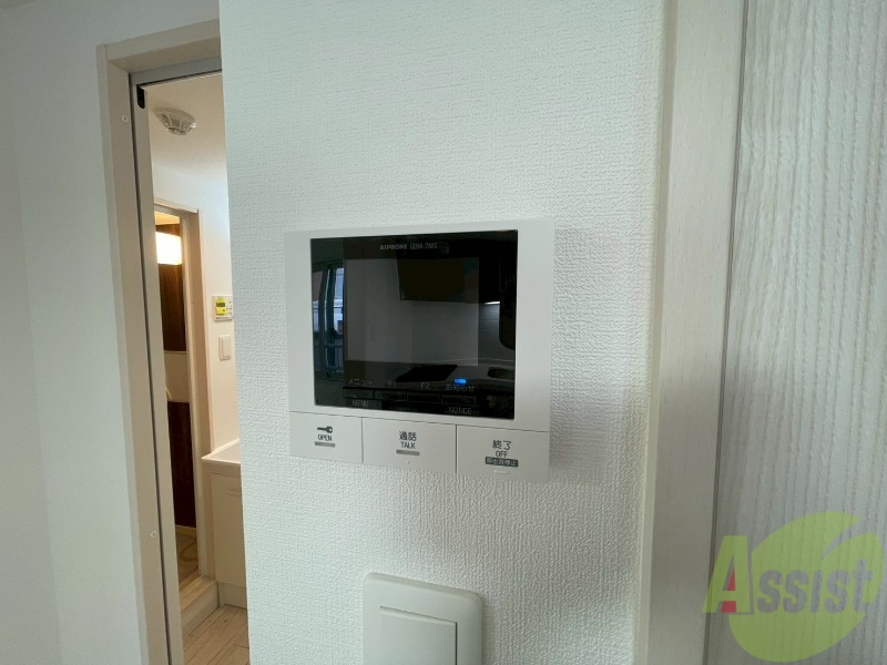 セキュリティ　モニタ付インターホンでセキュリティ面も安心です。