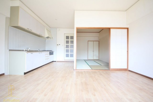 居室・リビング　梅田プレミアムコート