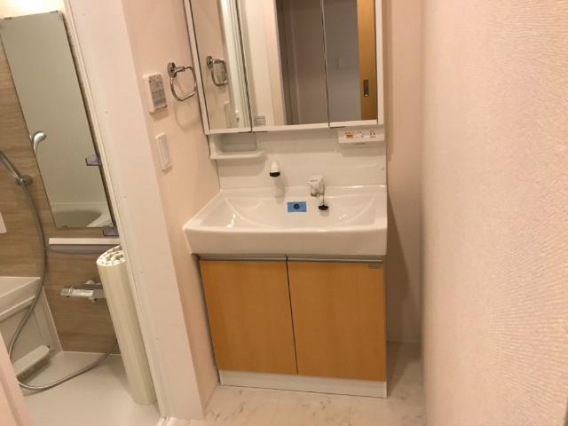 洗面設備　洗髪洗面化粧台