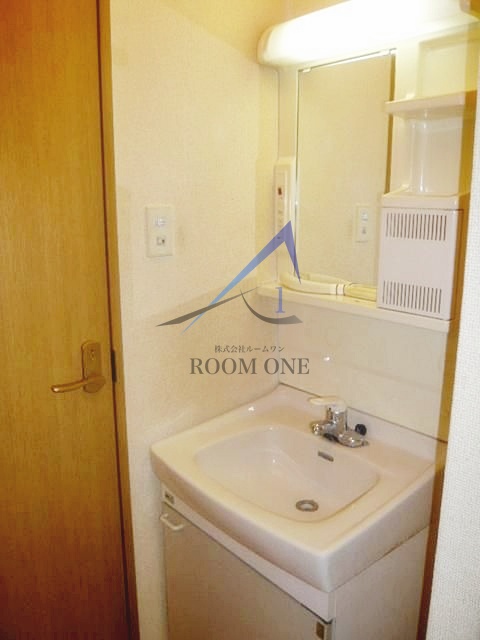 洗面設備　洗面台です。