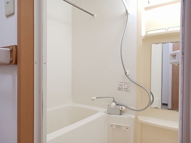 バス・シャワールーム　日々の疲れを癒すお風呂付です