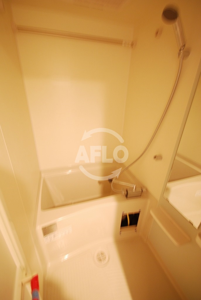 バス・シャワールーム　ベルエ難波西　浴室換気乾燥暖房機付バスルーム