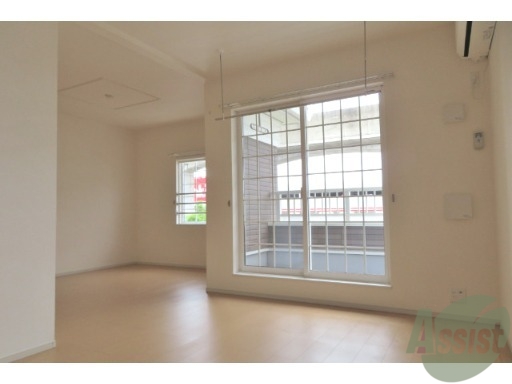 居室・リビング　ＬＤＫは１４．８帖もありとても広い空間になっています。