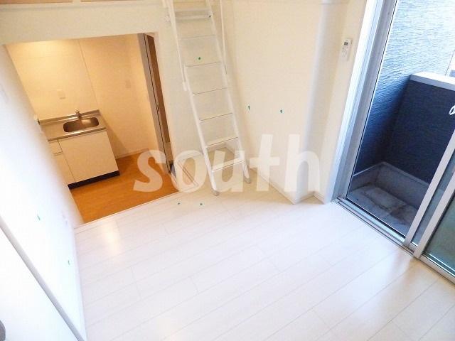 居室・リビング　洗練された清潔感漂う清楚な仕上がり♪