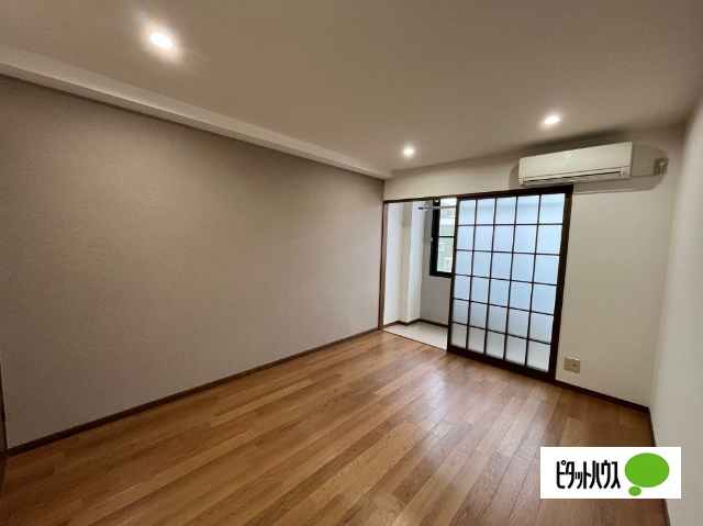 居室・リビング　ダウンライト