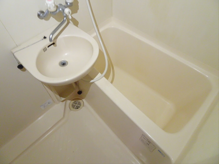 バス・シャワールーム　お風呂です