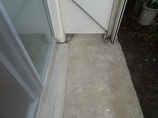 バルコニー　外からの目が気にならないバルコニーで洗濯物が干せます