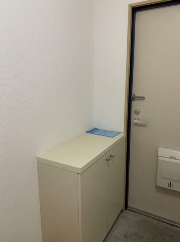 玄関　※別部屋参考写真☆玄関にはシューズBOXあり☆