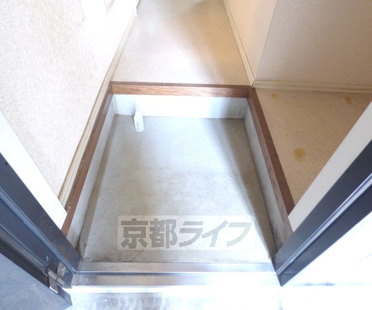 玄関　玄関です。