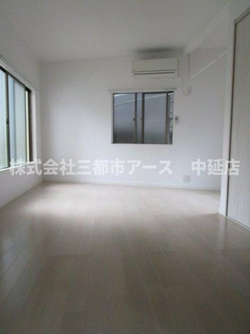 居室・リビング　片山ハウス