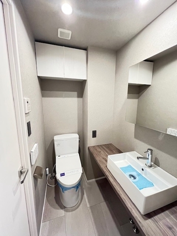 洗面設備　写真と現況が異なる場合は現況を優先いたします。