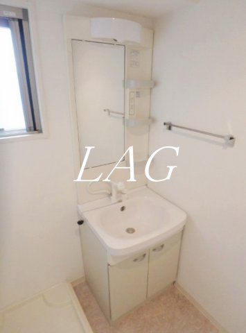 洗面設備　独立洗面台です。