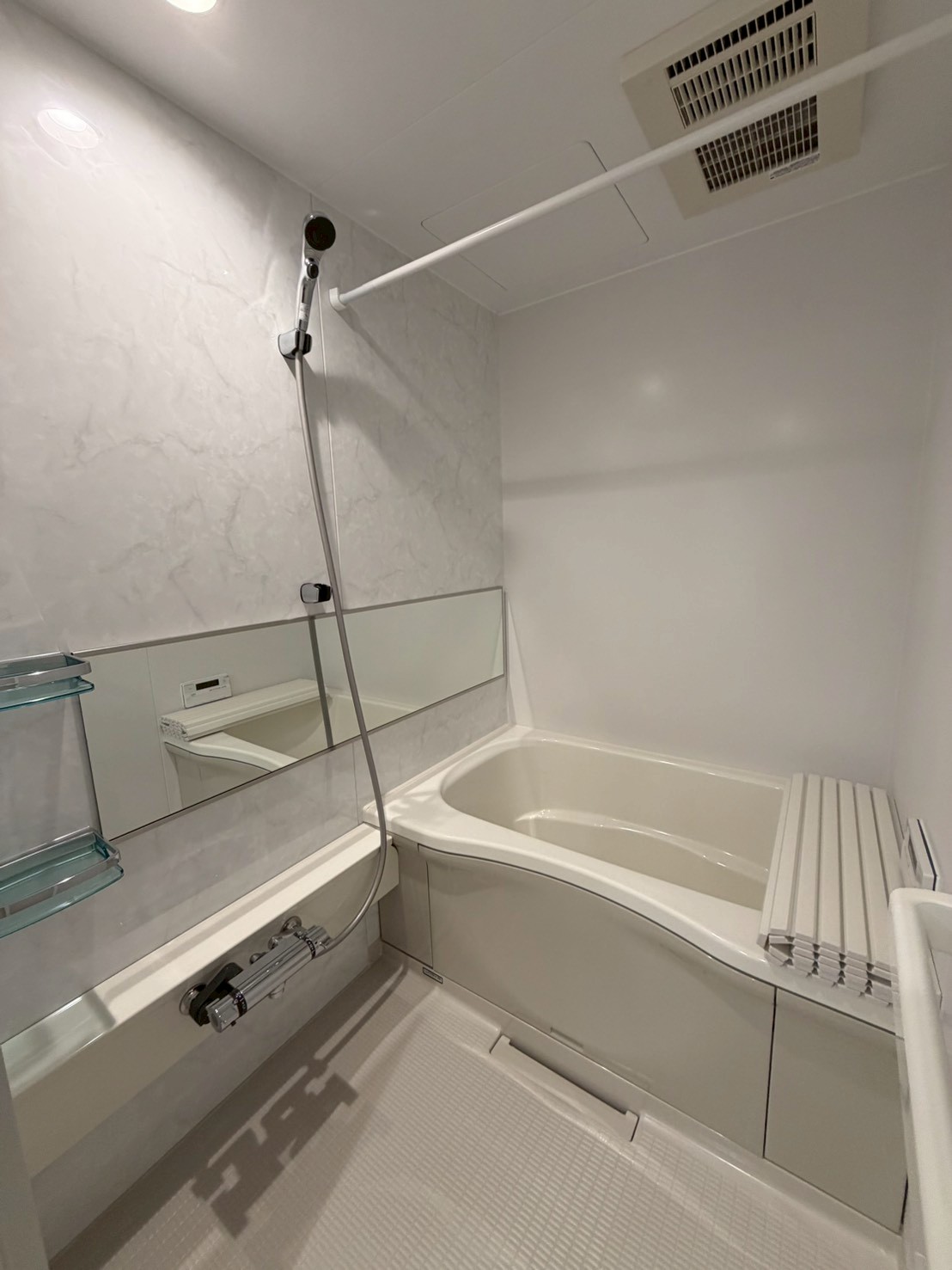 バス・シャワールーム　同建物別号室