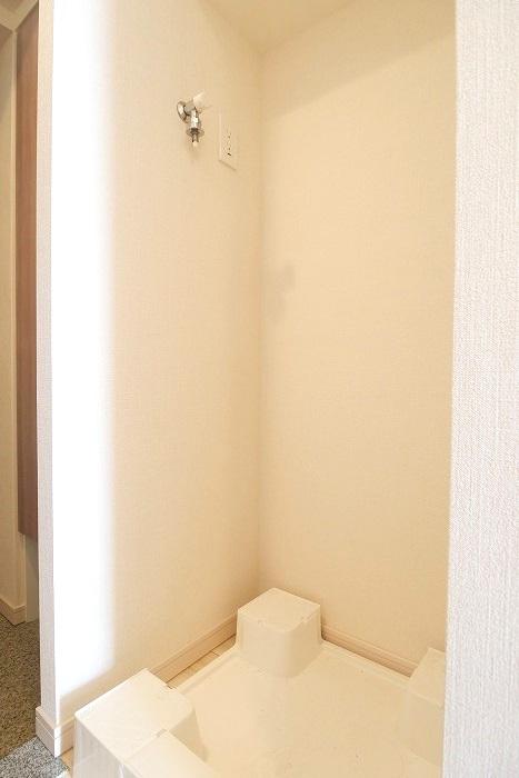 その他　室内洗濯機置場です