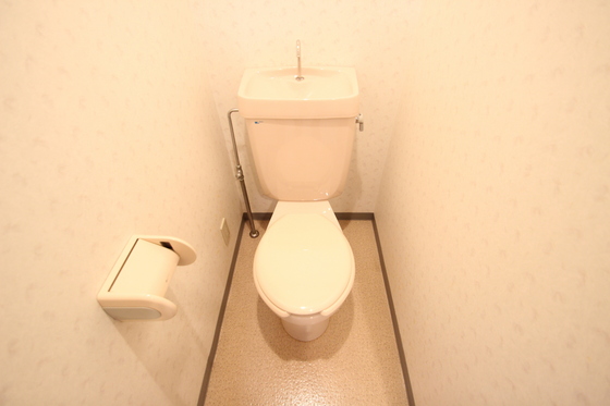 トイレ　※別部屋の写真です