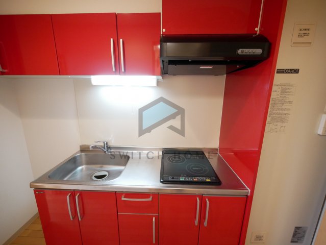 キッチン　コンパクトなキッチンで掃除もラクラク