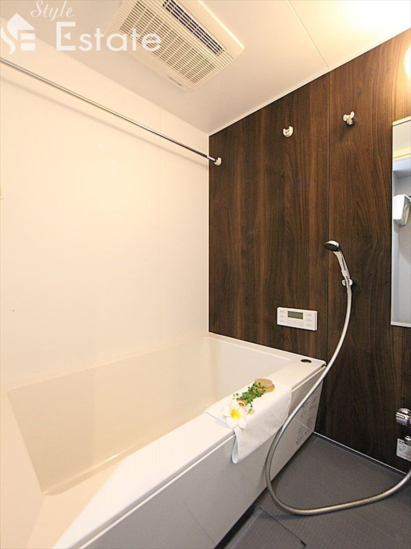 バス・シャワールーム　バスルーム