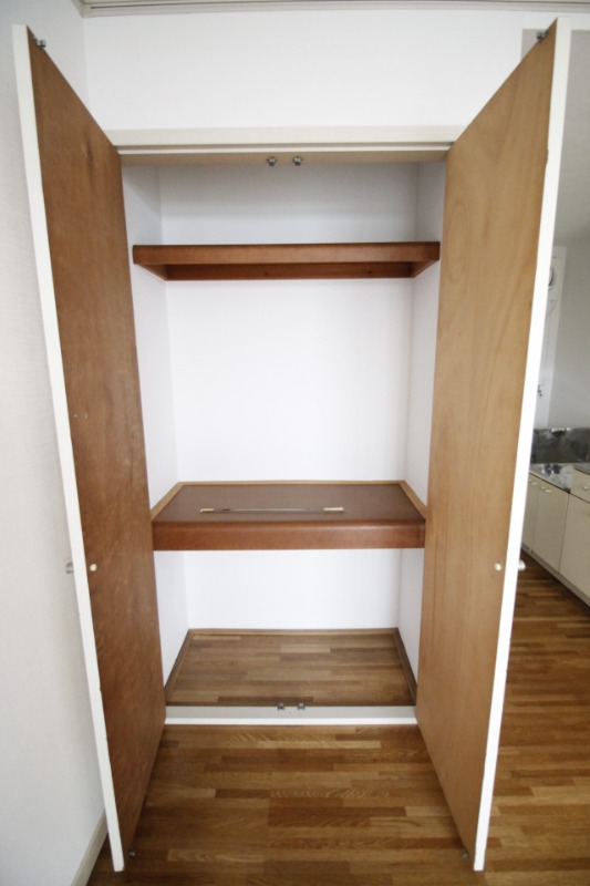 収納　※他部屋写真使用