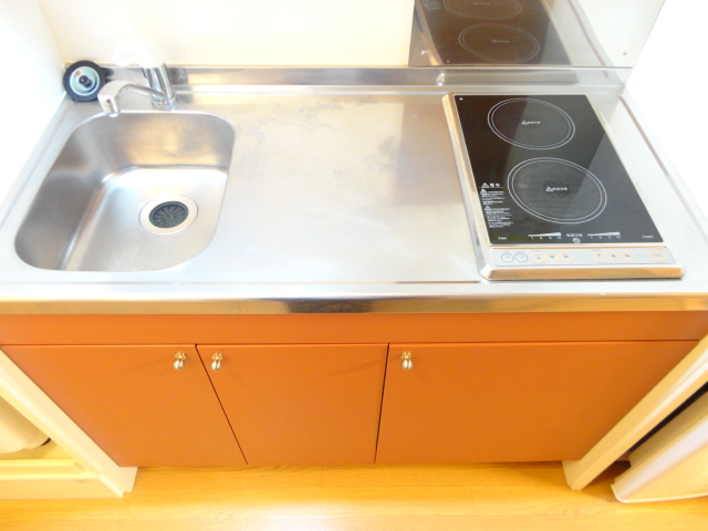 キッチン　電気コンロ２口付