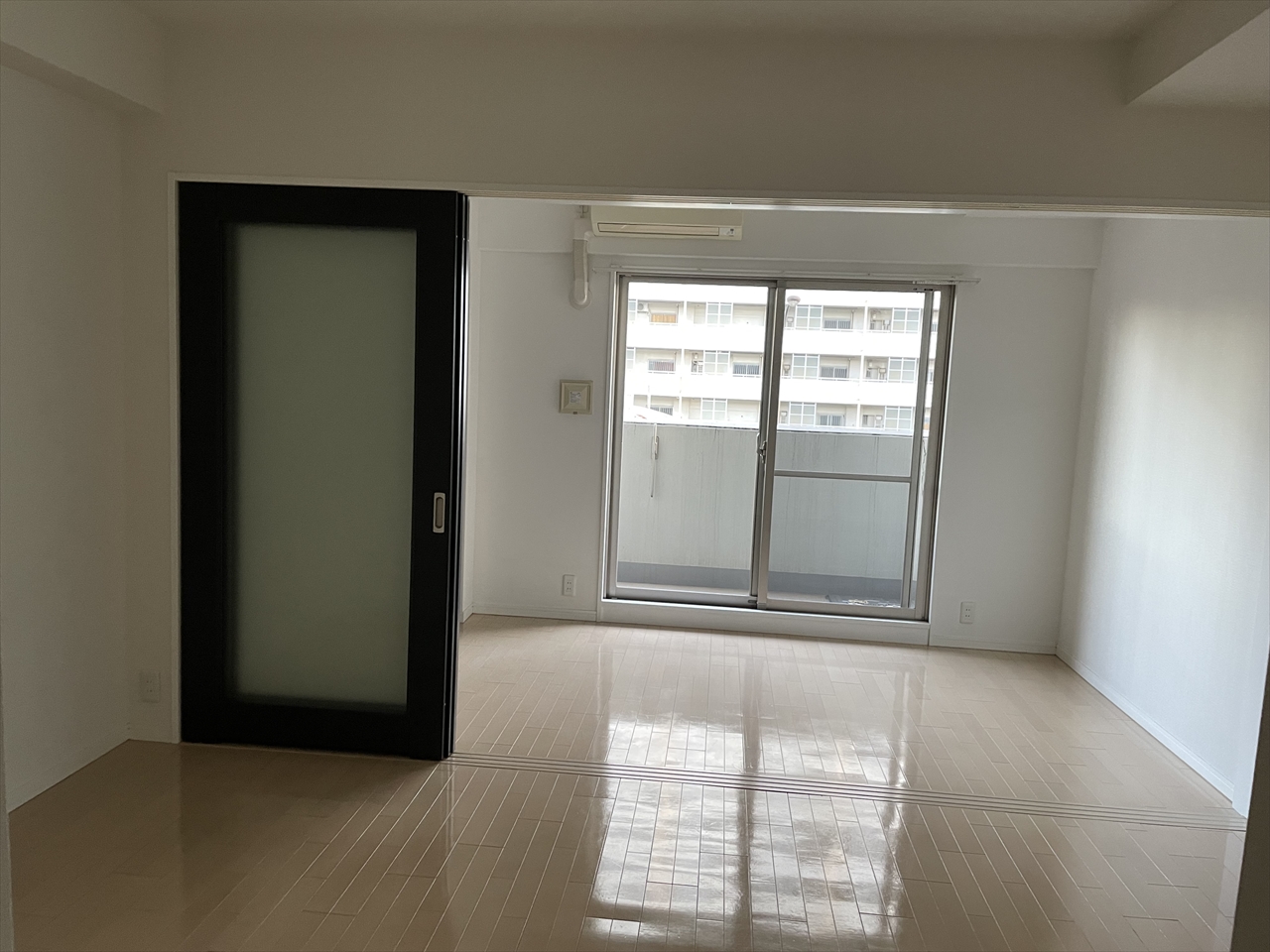 居室・リビング　☆同マンションの別部屋です☆