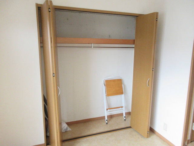 収納　ワイドスパンの大型クローゼットがございます。