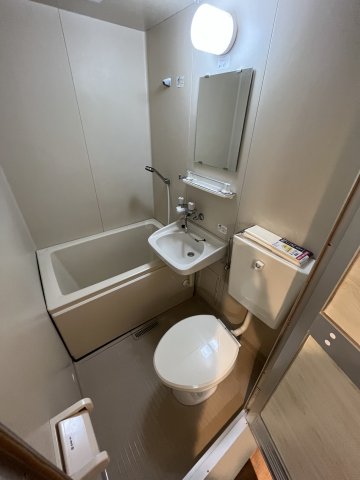 バス・シャワールーム　ユニットバスです☆