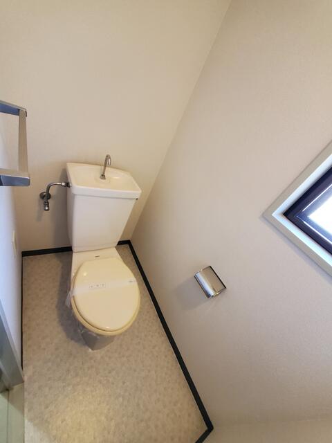 トイレ　コンパクトで使いやすいトイレです