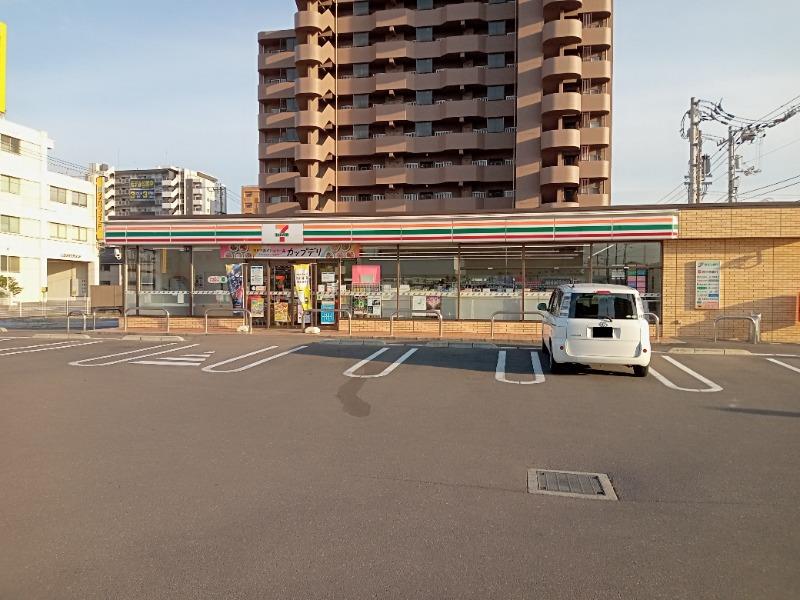 コンビニ　セブン-イレブン 高松木太町中浜店（コンビニ）まで339m