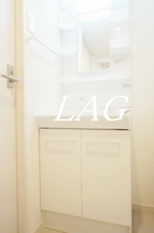 洗面設備　洗面台です。