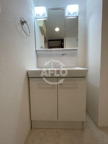 洗面設備　グランシス天満橋　洗面化粧台