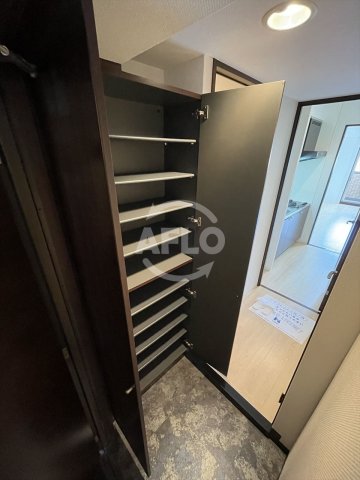 収納　グランシス天満橋　シューズボックス