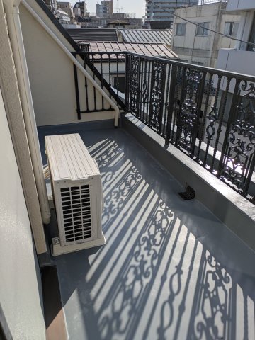 バルコニー　バルコニー　西向きです