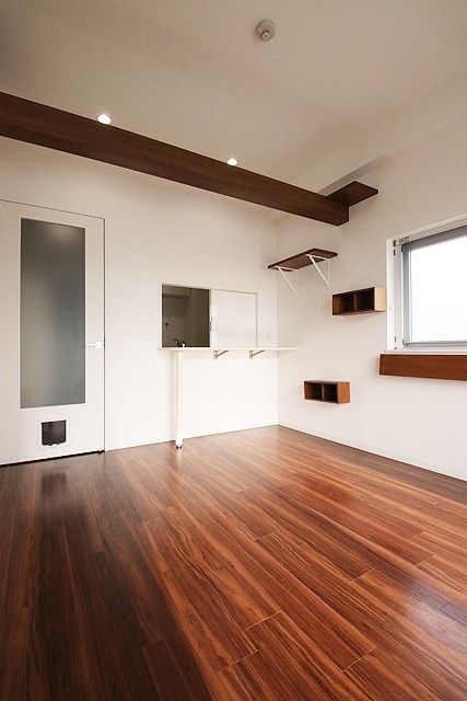 居室・リビング　こちらのリビングで趣味の時間をお楽しみください