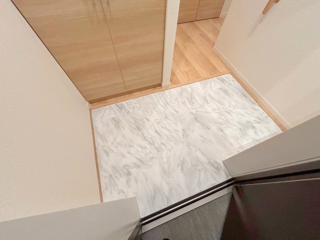 玄関　玄関が大きいと、とても解放感があります。