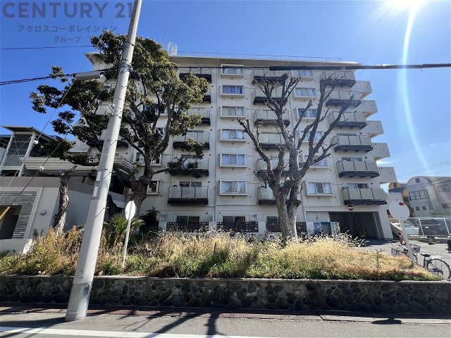 建物外観　オートロック完備で安心のセキュリティ♪