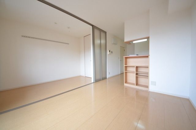 居室・リビング　☆ＬＤＫ9帖☆