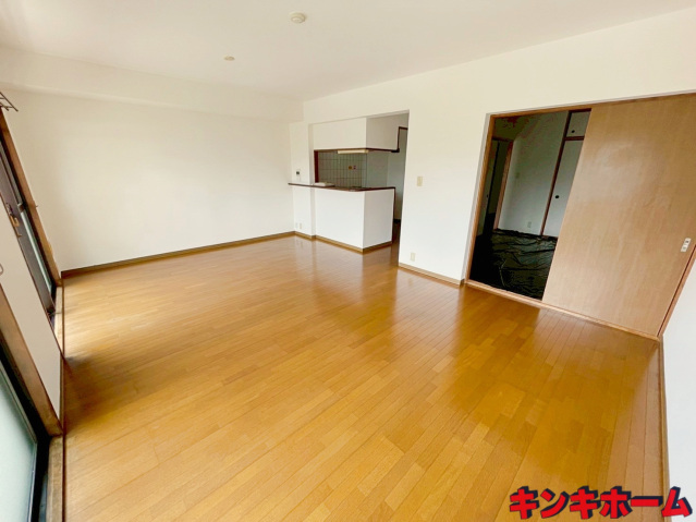 居室・リビング　写真は別のお部屋です。