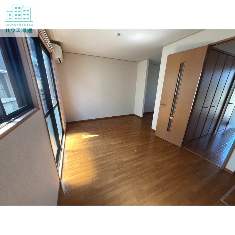 居室・リビング　※反転タイプのお写真です