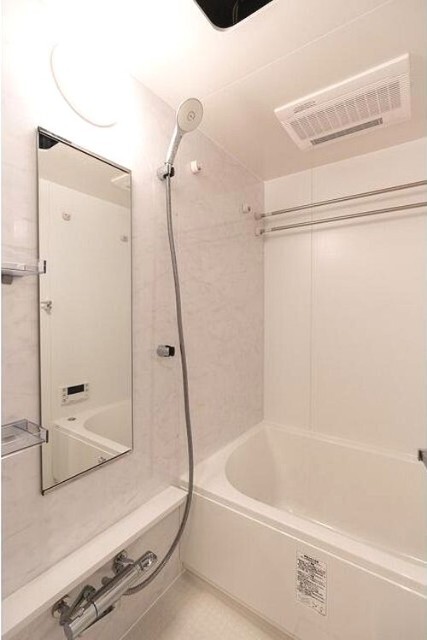 洗面設備　追焚機能付きです