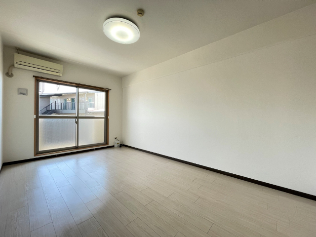 その他部屋・スペース　写真は別号室の写真です。